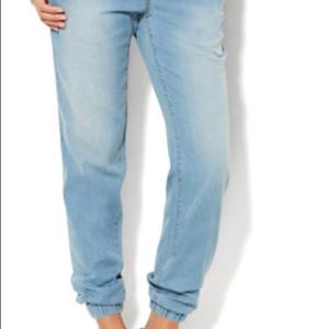 Jogger jeans in a light wash.